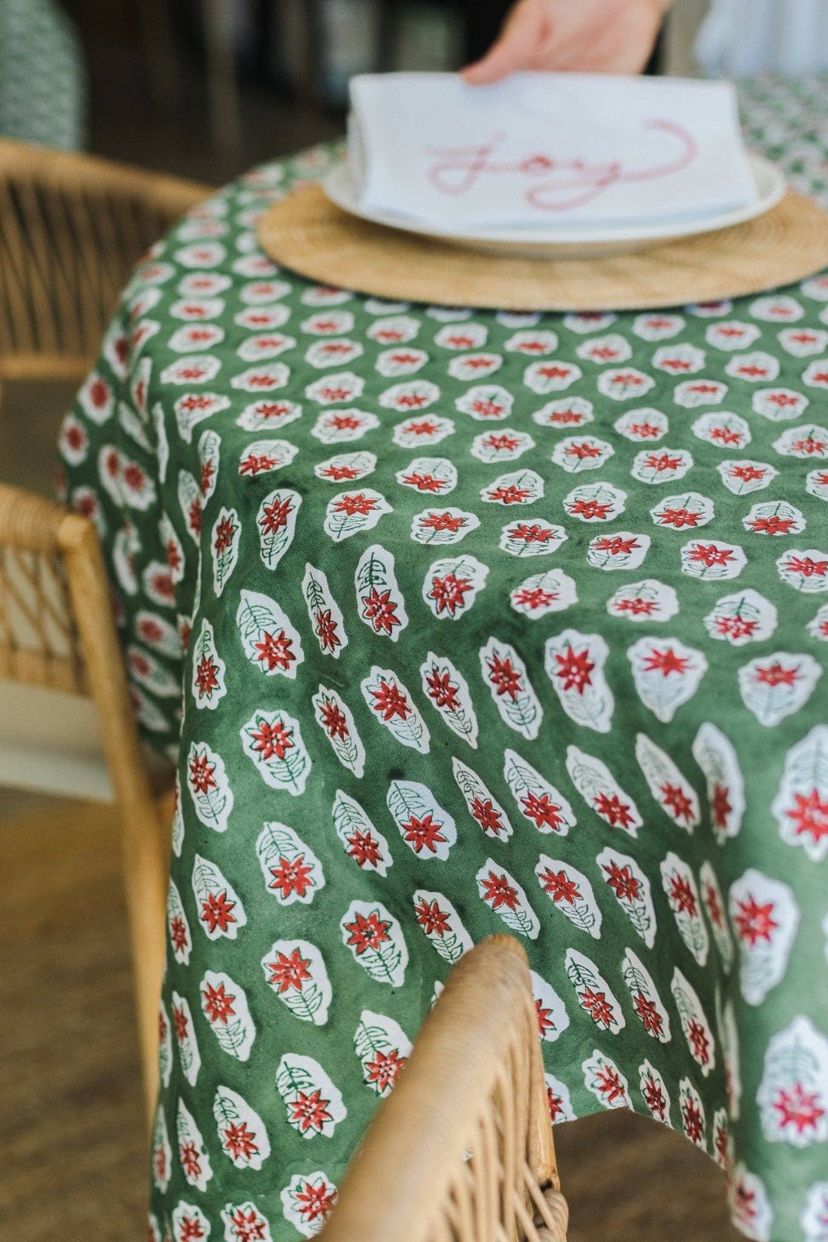 Table Throw - Christmas Lily - Sage & Red