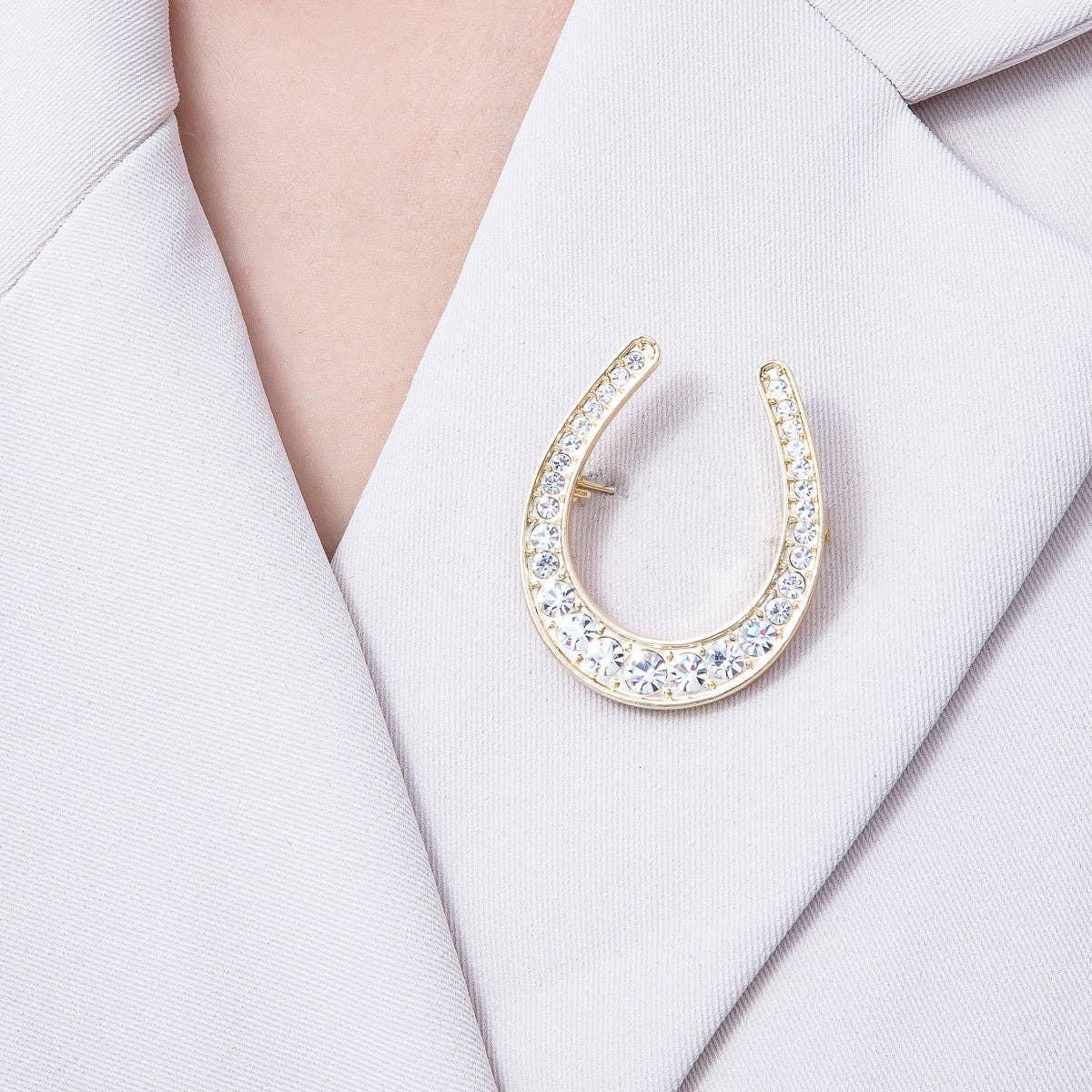 Horseshoe Brooch - Mahjong Gift