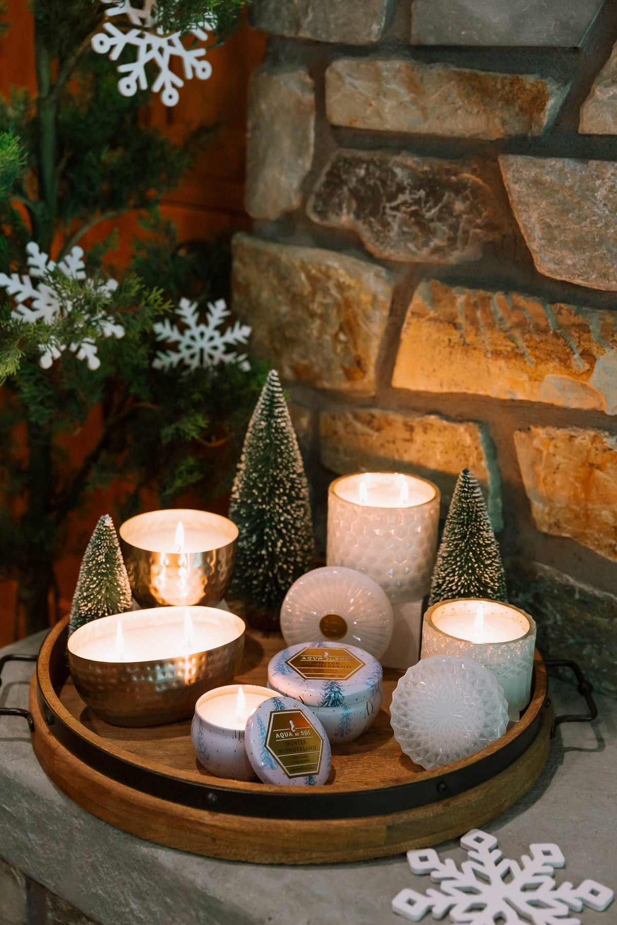 The SOi Company - Winter Wonderland 4oz Aqua De SOi Candle Tin