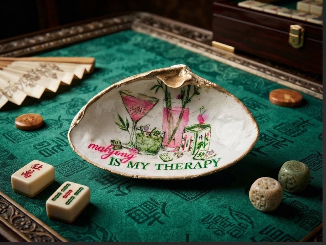 Green Tiles / Gold / Small Clam Mahjong Dice Dish - Decoupage: