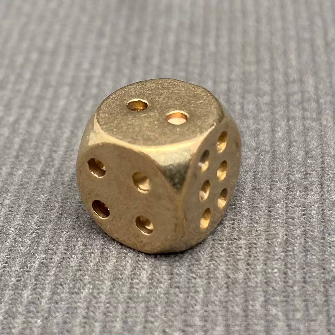 2pcs Brass Dice